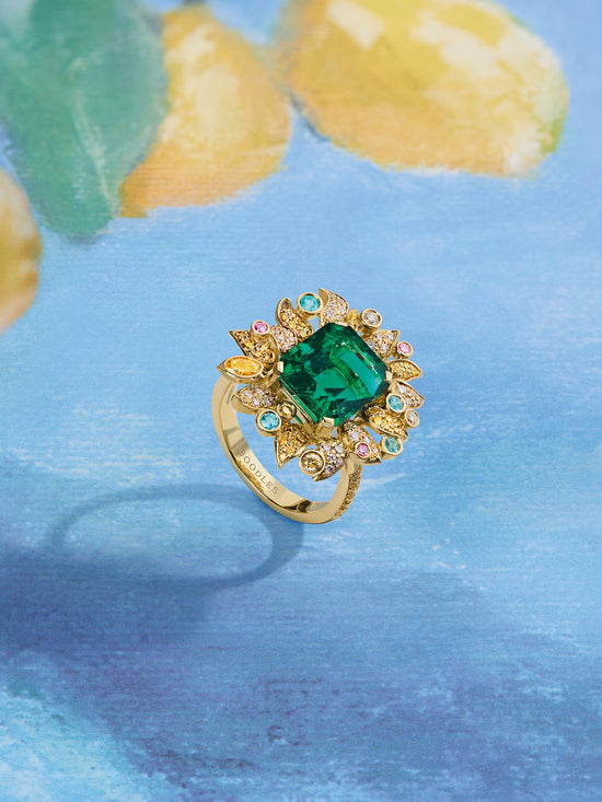 A Family Journey Amalfi Emerald Yellow Gold Ring | Boodles