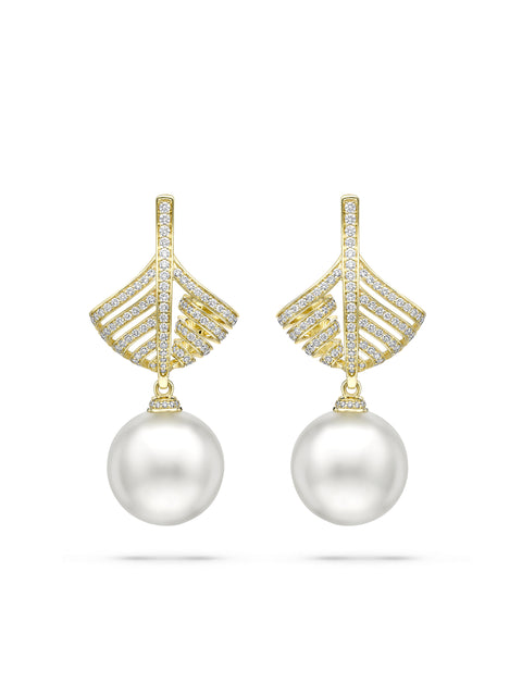 A Family Journey Copenhagen Pearl Yellow Gold Earrings