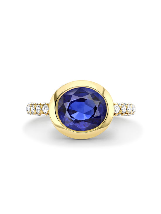 Florentine Oval Sapphire Yellow Gold Ring