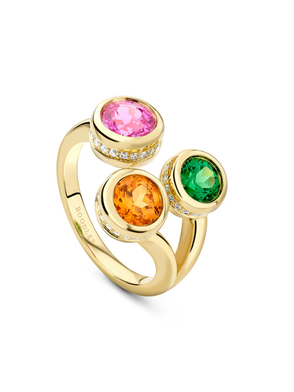 Beach Three Stone Sapphire Garnet Tsavorite Yellow Gold Ring | Boodles