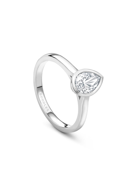 Classic Pear Diamond Platinum Ring | Boodles