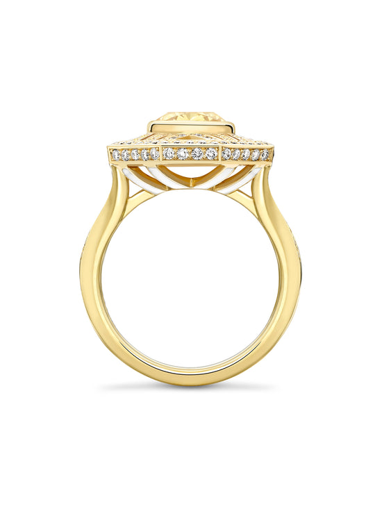 Fifth Avenue Yellow Diamond Yellow Gold Ring