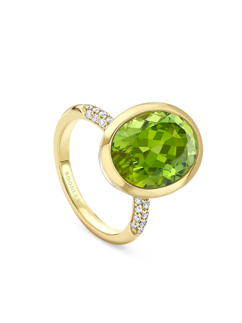 Florentine Dolce Vita Oval Peridot Yellow Gold Ring