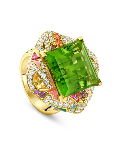 A Family Journey Berlin Peridot Yellow Gold Ring