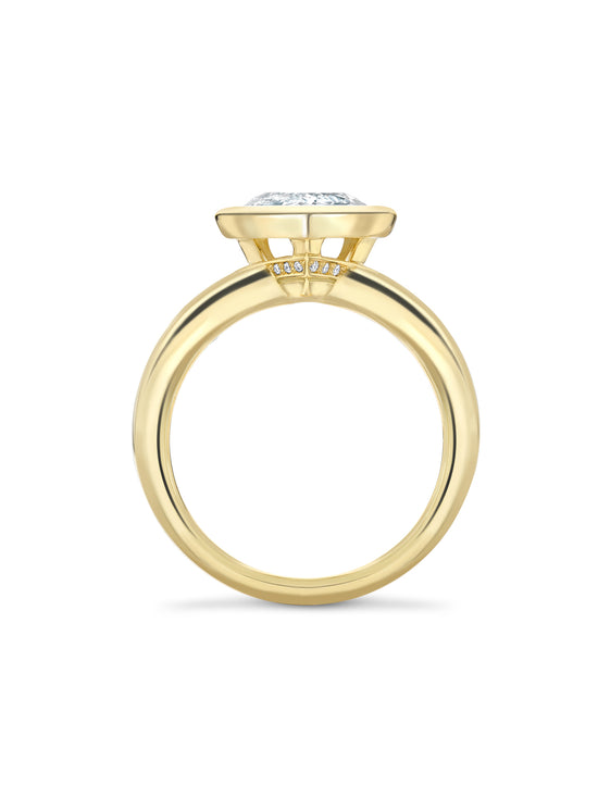 Florentine Heart Yellow Gold Diamond Ring