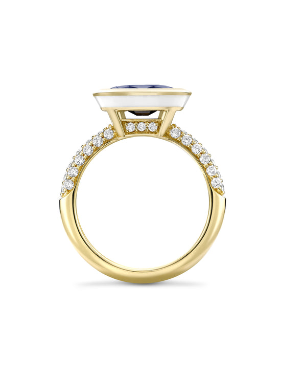 Florentine Cushion Sapphire Yellow Gold Ring